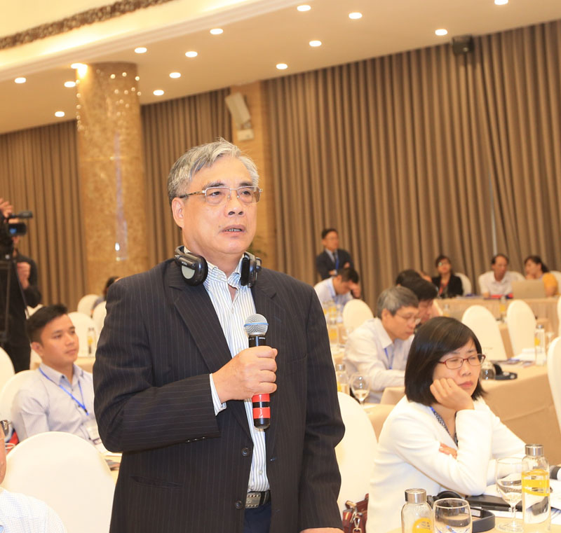 TS. Trần Đình Thiên, Chuyên gia kinh tế đặt câu hỏi cho các diễn giả