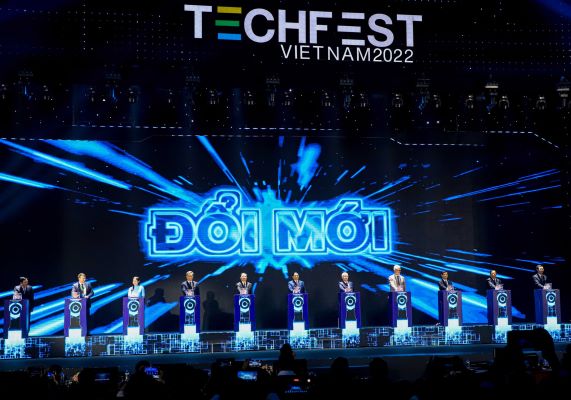 TECHFEST 2023 là cơ hội để các startup đạt được giải thưởng lên tới 500.000 USD và tiếp xúc với hơn 50 quỹ và nhà đầu tư trong nước quốc tế xuyên suốt các vòng thi.