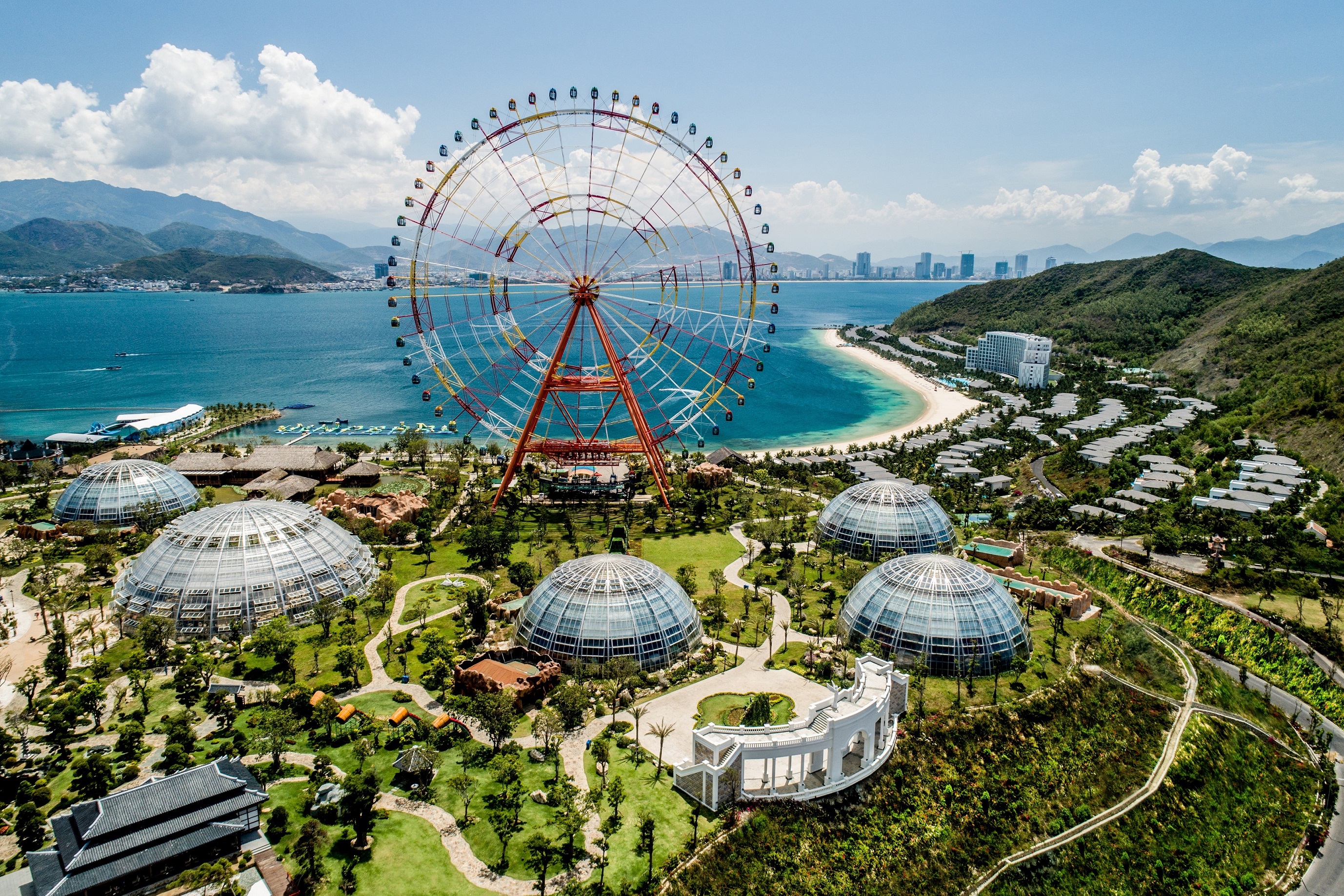 Du lịch Nha Trang được xem là điểm đến hàng đầu tại Việt Nam