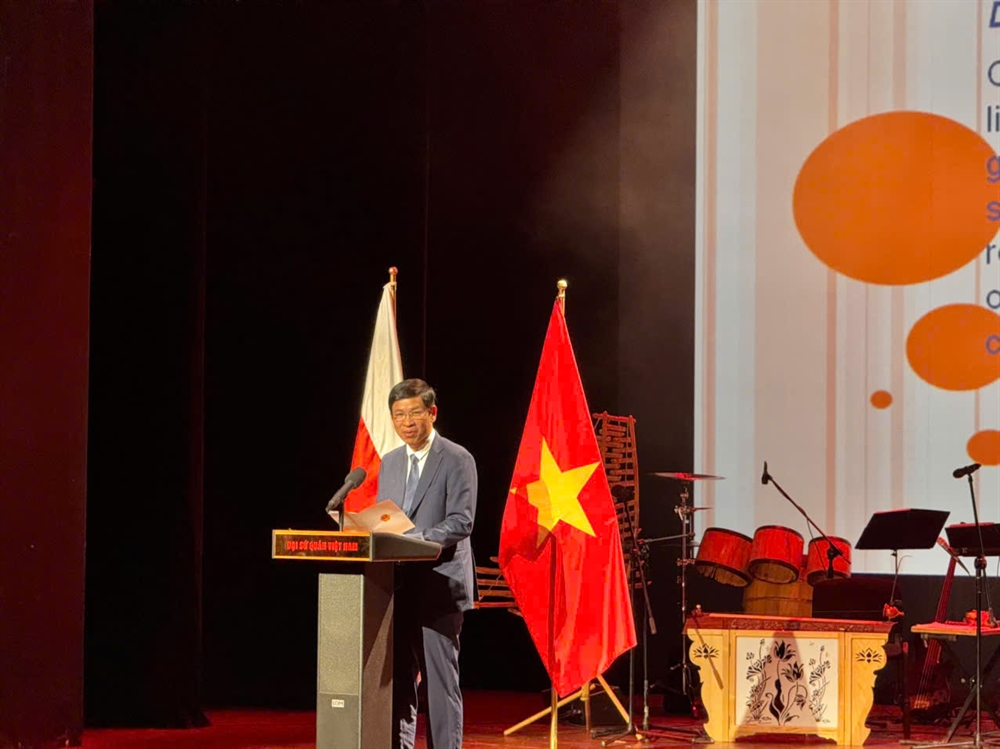 Thứ trưởng Bộ Văn hóa, Thể thao và Du lịch Việt Nam ông Hồ An Phong phát biểu tại buổi lễ