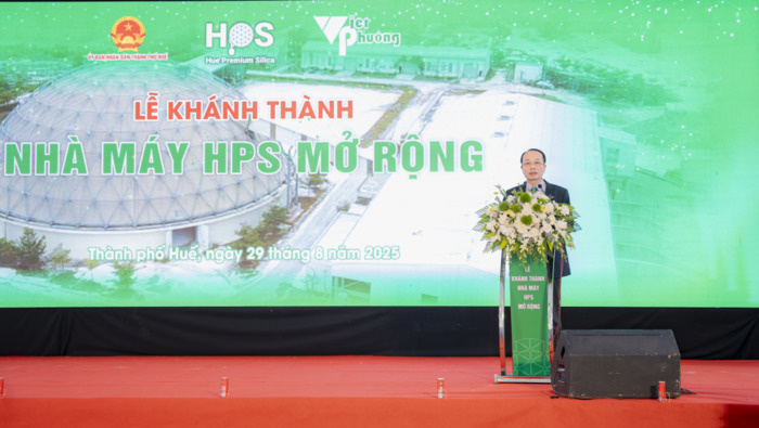 Phó Chủ tịch UBND thành phố Huế Phan Quý Phương phát biểu tại buổi lễ