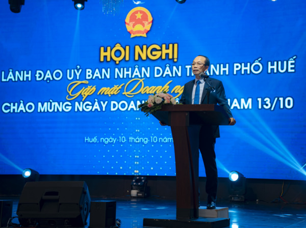 Phó Chủ tịch UBND TP Huế Phan Quý Phương phát biểu tại hội nghị