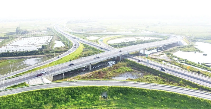 Thanh Hóa đang thực hiện chiến dịch 90 ngày đêm hoàn thành Kế hoạch đầu tư công trong quý IV năm 2025