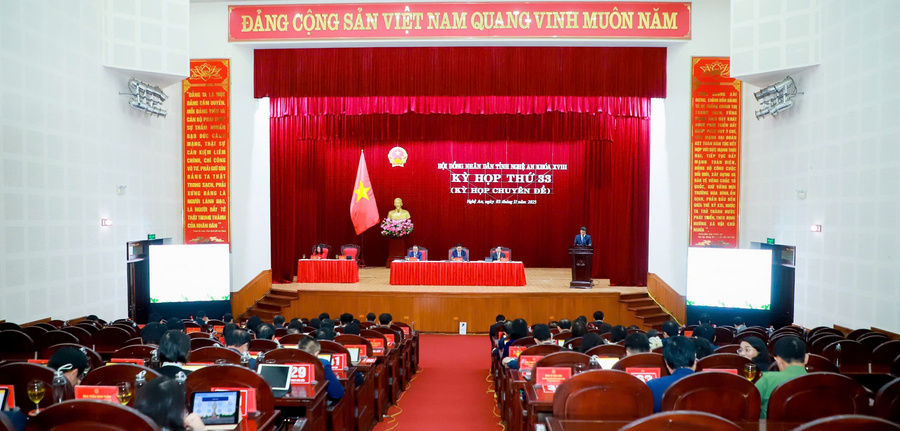 Tại Kỳ họp chuyên đề 