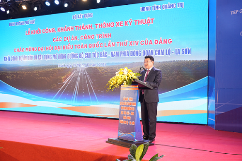 Ph&oacute; Chủ tịch UBND TP. Huế Ho&agrave;ng Hải Minh ph&aacute;t biểu tại buổi lễ