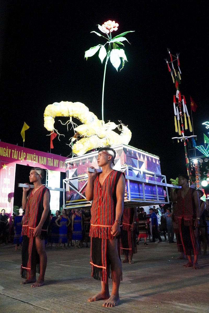 Nghi thức rước thần S&acirc;m