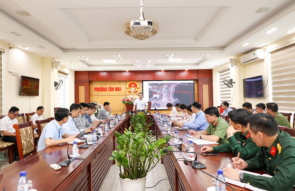 Buổi làm việc các Sở ngành diễn ra tại Phường Tân Mai