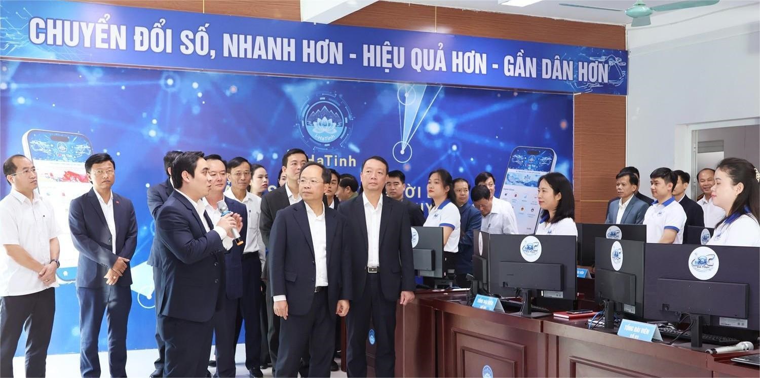 H&agrave; Tĩnh đưa v&agrave;o vận h&agrave;nh ứng dụng c&ocirc;ng d&acirc;n số i-HaTinh 