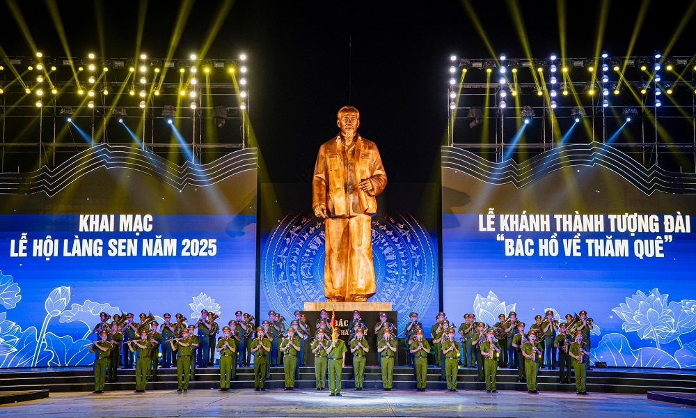 Lễ Hội Làng Sen được tổ chức trọng thể vao tháng 5hàng năm.