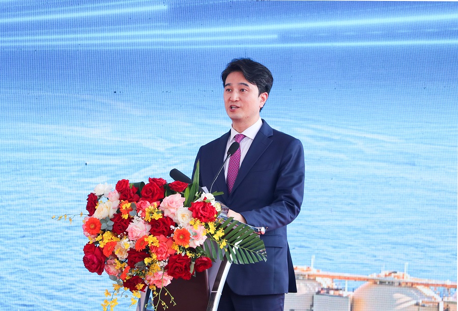 Đại diện chủ đầu tư ph&aacute;t biểu