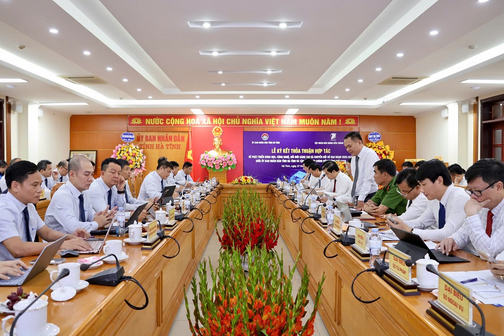 tại buổi l&agrave;m việc
