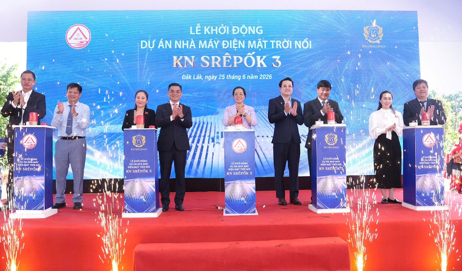 Nghi thức kích hoạt khởi đ&ocirc;̣ng dự án Nhà m&aacute;y điện mặt trời nổi KN Sr&ecirc;pốk 3