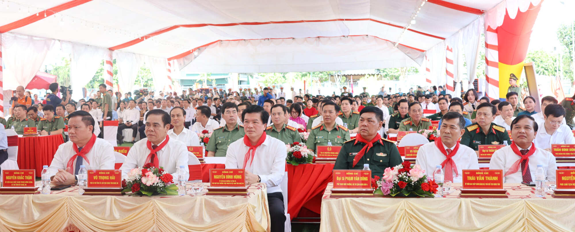 Các Đại biểu tham dự Lễ công bố quyết định