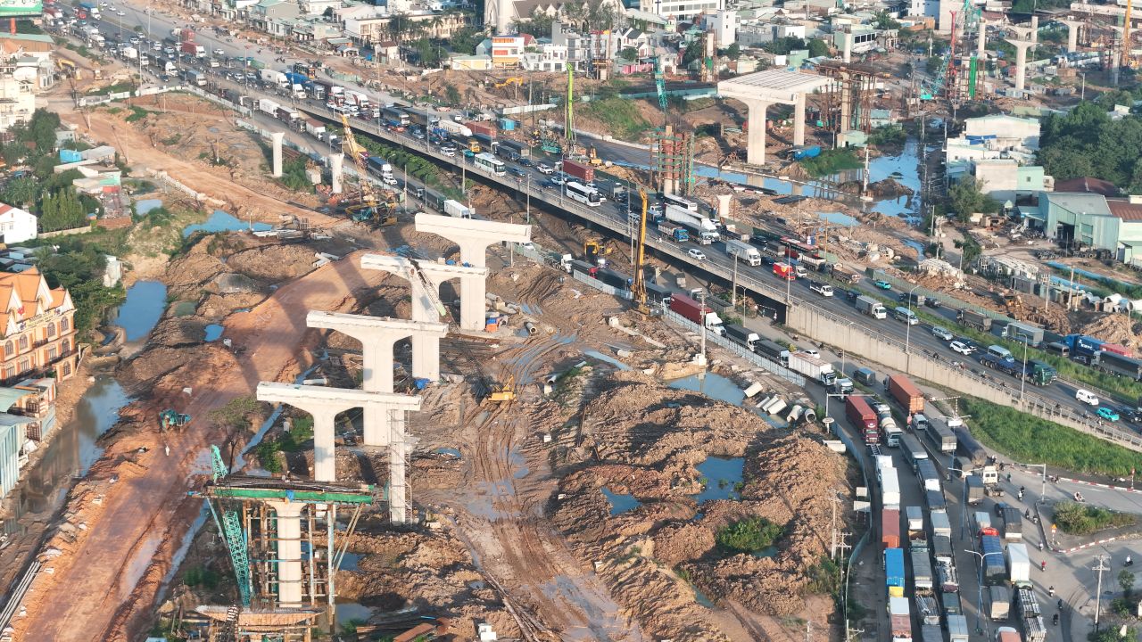 Nút giao Tân Vạn tiếp giáp trục xa lộ Hà Nội, Vành Đai 3