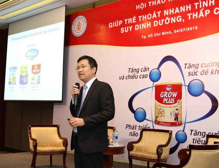 Ông Mai Thanh Việt – Giám Đốc Marketing ngành hàng sữa bột, Vinamilk đại diện công ty giới thiệu đến người tiêu dùng các sản phẩm dinh dưỡng chất lượng của Vinamilk Hình 7189