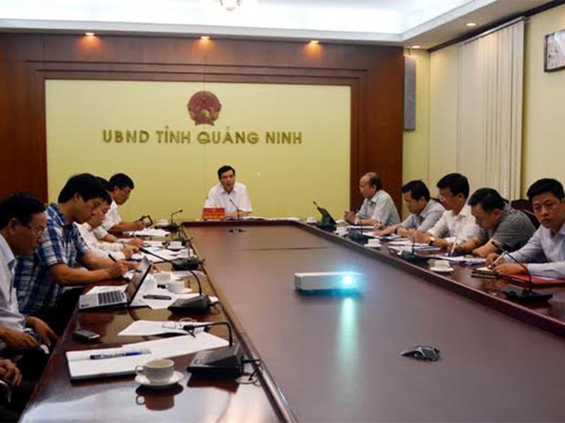 UBND tỉnh họp nghe và cho ý kiến về định hướng quy hoạch KCN Đầm Nhà Mạc (Quảng Yên)