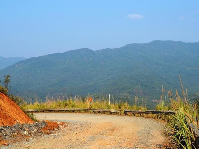 Tỉnh lộ 673 được đầu tư xây dựng góp phần tạo đà phát triển kinh tế xã hội cho thung lũng Đak Choong, Ngọc Linh, Mường Hoong, Xốp.