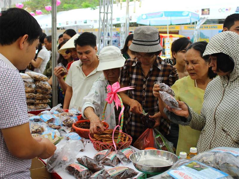 Các sản phẩm của huyện Bình Liêu đã thu hút được người tiêu dùng cũng như du khách trong và ngoài tỉnh.