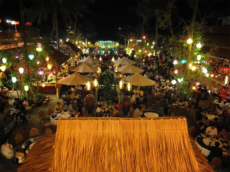 Chương trình Chợ quê được tổ chức năm nay tại Furama resort sẽ  thu hút khoảng 4.000 lượt khách đến tham quan và thưởng thức.