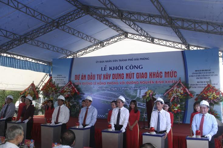Lễ khởi công Dự án đầu tư xây dựng nút giao thông khác mức giữa đường Lê Hồng Phong với đường Nguyễn Bỉnh Khiêm.