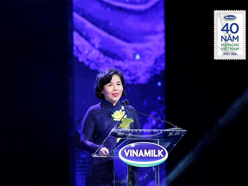 Bà Mai Kiều Liên - Tổng Giám đốc Vinamilk, người đã đồng hành cùng Vinamilk trong cuộc hành trình 40 năm đưa thương hiệu này vươn ra ngoài lãnh thổ Việt Nam và trở thành công ty Việt Nam đầu tiên được Forbes Châu Á đưa vào danh sách 1 trong công ty niêm yết tốt nhất Châu Á – Thái Bình Dương.