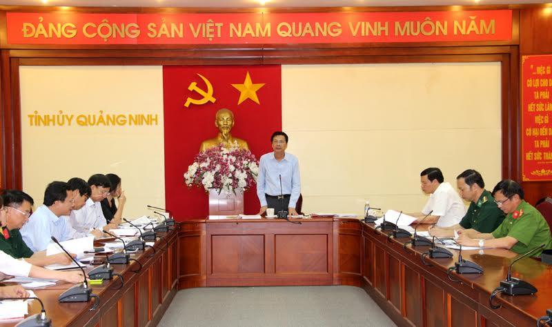 Ông Nguyễn Văn Đọc, Bí thư tỉnh Ủy Quảng Ninh phát biểu kết luận tại cuộc họp.