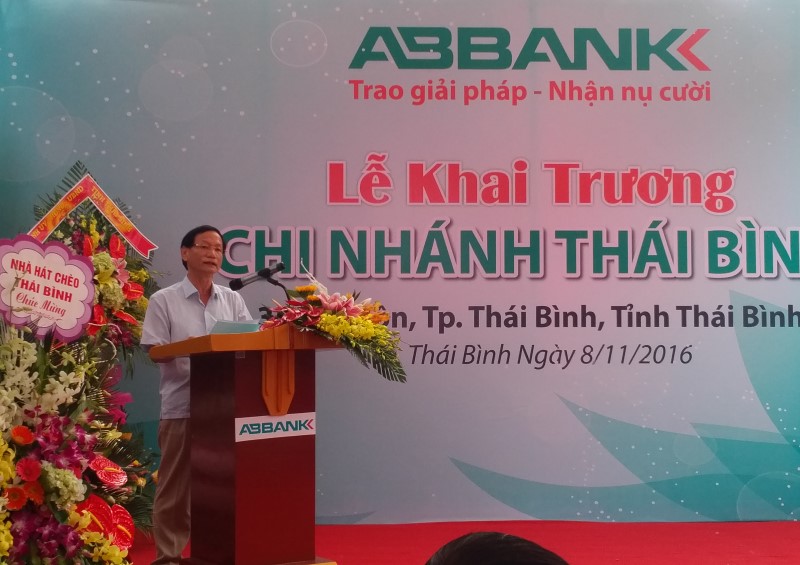 Chủ tịch HĐQT ngân hàng TMCP An Bình (ABBANK) Vũ Văn Tiền phát biểu tại buổi lễ.