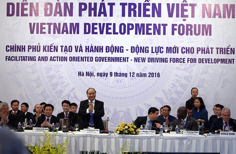 Thủ tướng Chính phủ Nguyễn Xuân Phúc dự Diễn đàn Phát triển Việt Nam 2016 (VDF 2016)