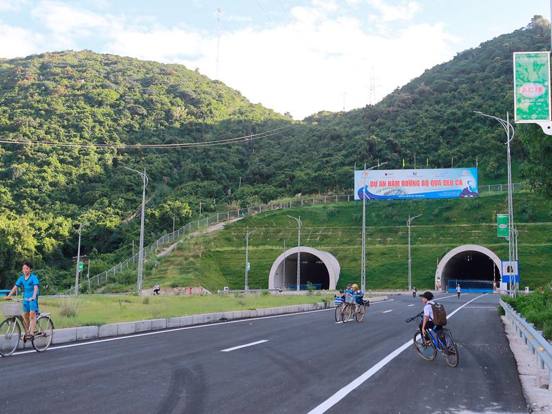 Công trình hầm đường bộ Đèo Cả khẳng định trình độ mở hầm xuyên núi của Việt Nam.