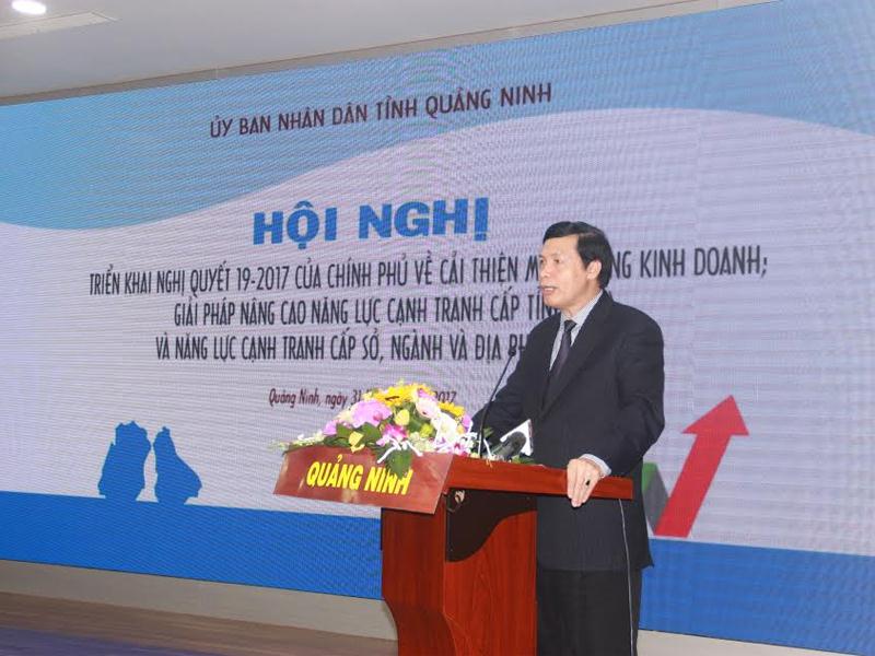 Ông Nguyễn Đức Long, Chủ tịch UBND tỉnh Quảng Ninh phát biểu tại hội nghị.