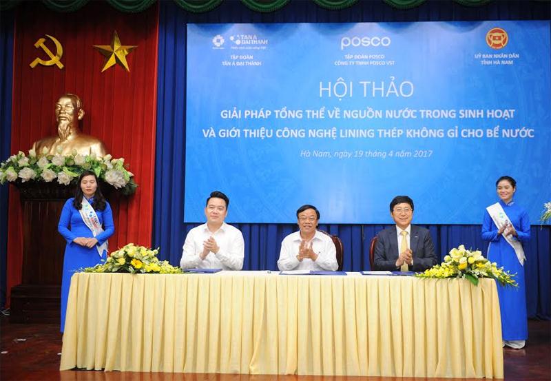 UBND tỉnh Hà Nam, Tập đoàn Tân Á Đại Thành và Posco VST cùng ký Biên bản ghi nhớ hợp tác trong khuôn khổ buổi hội thảo.