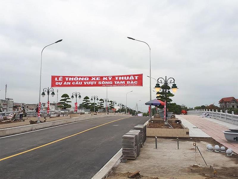 Thông xe kỹ thuật Dự án xây dựng cầu vượt sông Tam Bạc, Hải Phòng.