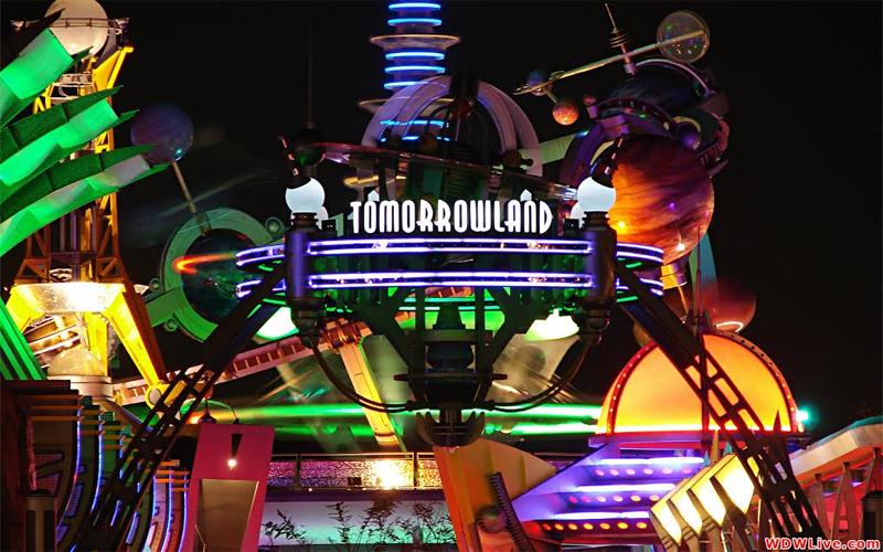 Khu chủ đề TomorrowLand tại công viên Magic Kingdom.