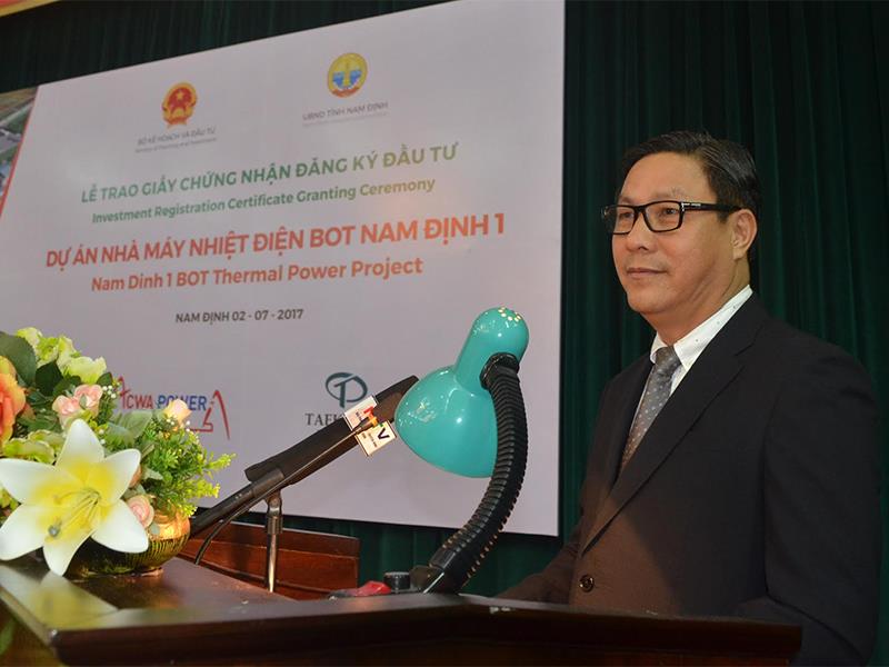 Thứ trưởng Bộ Kế hoạch và Đầu tư Đặng Huy Đông phát biểu tại buổi lễ.
