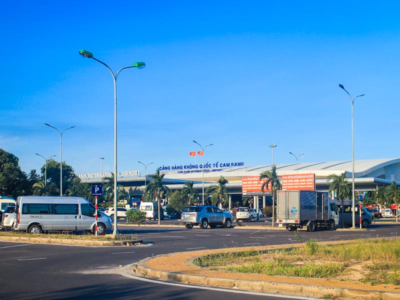 Cảng hàng không quốc tế Cam Ranh đang được nâng cấp mở rộng.