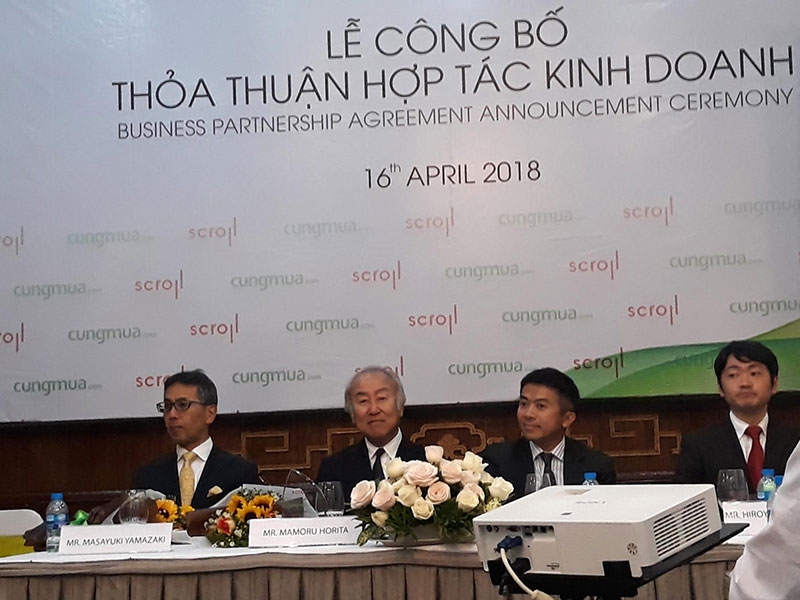 Ông Mamoru Horita, Chủ tịch Tập đoàn Scroll (thứ hai từ trái sang) cho rằng, thông qua Cát Đông, sẽ có hàng loạt sản phẩm Nhật Bản được cung cấp đến thị trường Việt Nam.