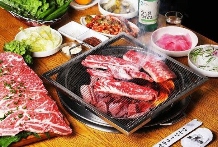 Thịt nướng Hàn Quốc là món ngon được nhiều người lựa chọn mỗi dịp lễ Tết.