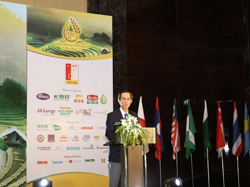 Ông Peh Ping Teik Chủ tịch Hiệp Hội Dầu gạo Quốc tế phát biểu tại Hội nghị.