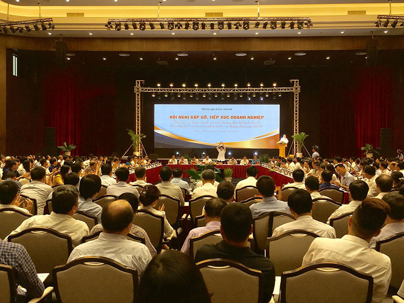 Quang cảnh Hội nghị Tiếp xúc doanh nghiệp 6 tháng đầu năm 2018 của tỉnh Quảng Ninh. Ảnh Thanh Tân.