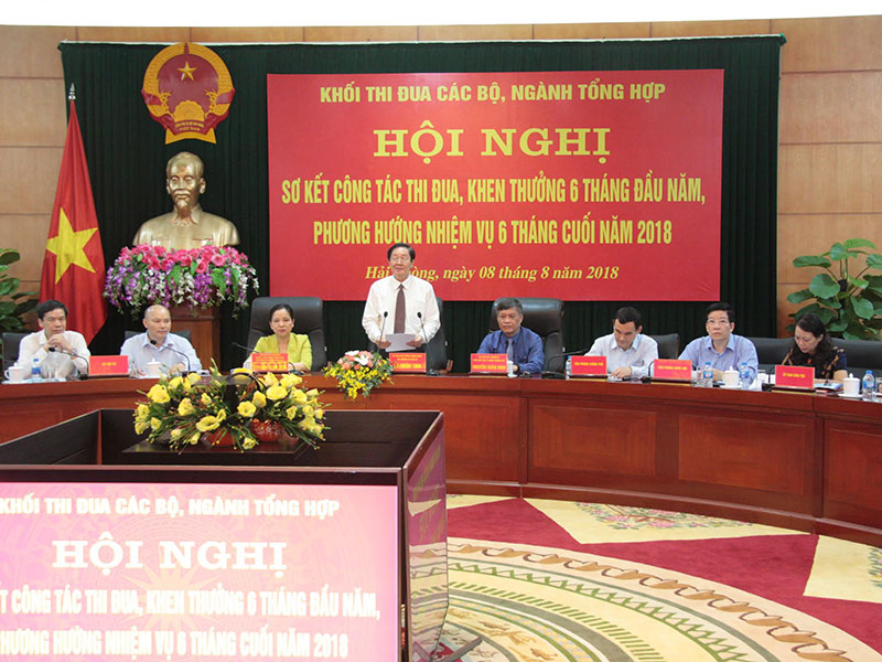 Bộ trưởng Bộ Nội vụ Lê Vĩnh Tân phát biểu chỉ đạo tại Hội nghị