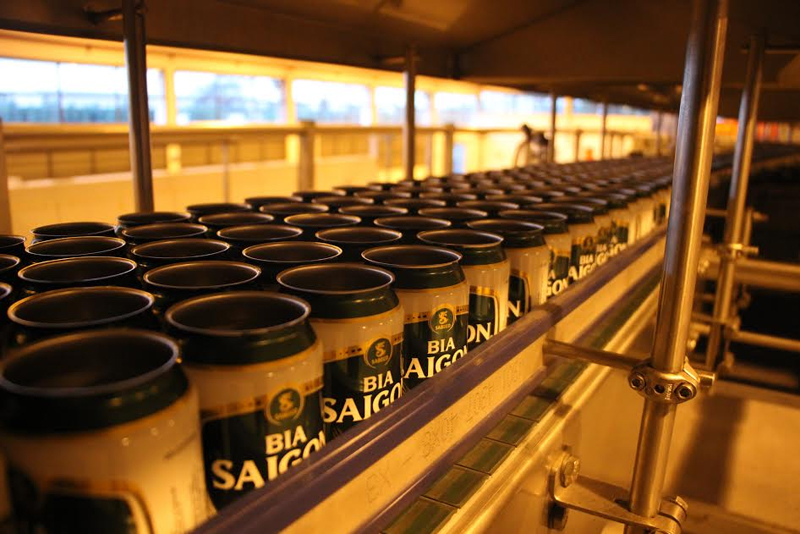 Sabeco dự kiến tiêu thụ từ 1,8-2 tỷ lít bia trong 2018, tương ứng chiếm 50% thị phần cả nước. Ảnh: Hồng Phúc