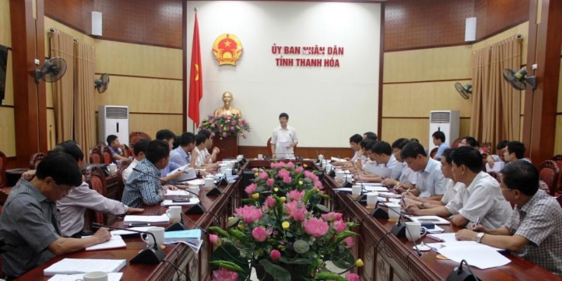Ông Nguyễn Đình Xứng, Chủ tịch UBND tỉnh Thanh Hóa phát biểu trong buổi thảo luận.
