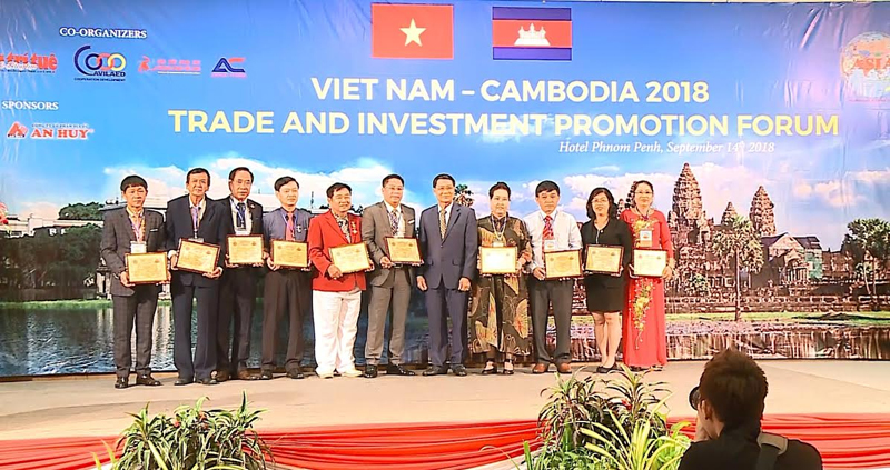 FrieslandCampina Việt Nam vinh dự được vinh danh 3 lần tại Lễ trao giải.