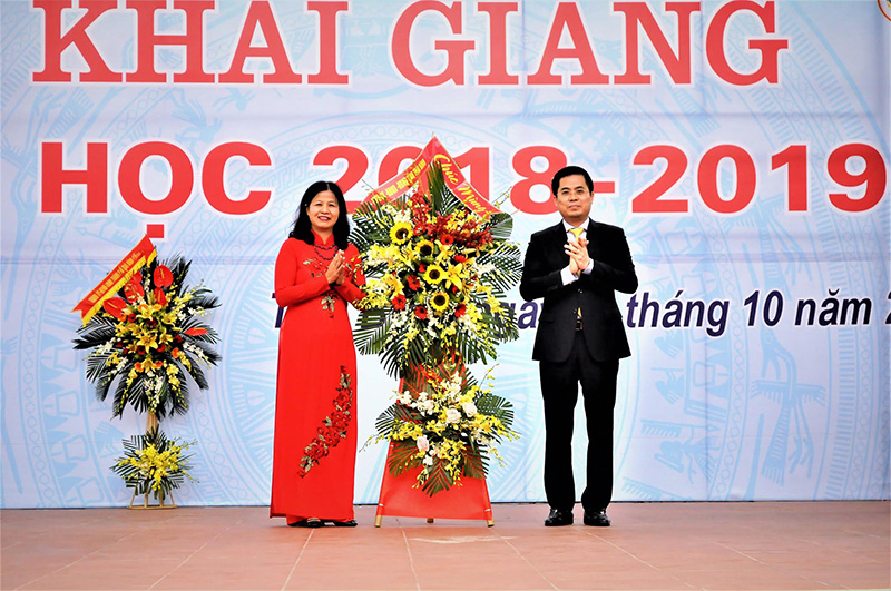 Phó chủ tịch UBND tỉnh Thái Bình Nguyễn Hoàng Giang ghi nhận và đánh giá cao những nỗ lực của Trường Đại học Thái Bình trong công tác dạy và học.