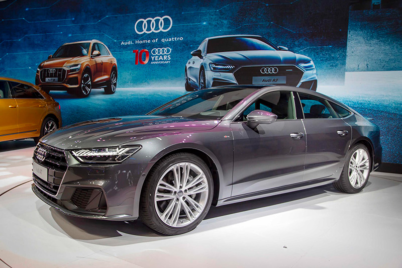 Audi A7 Sportback nổi bật với thiết kế đầy tính cảm xúc, nét thể thao đặc trưng và được áp dụng công nghệ tân tiến