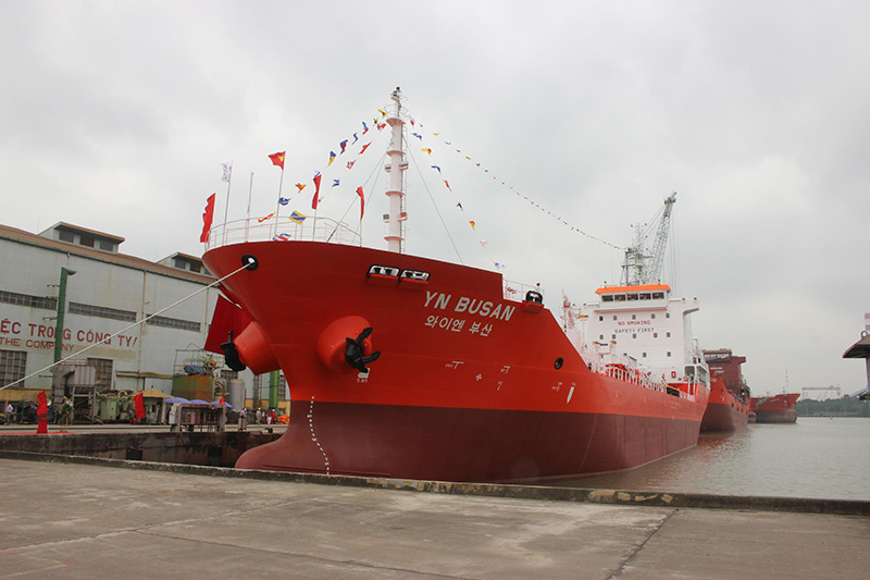Tàu chở dầu, hóa chất trọng tải 6.500 tấn, ký hiệu vỏ BS02 mang tên “YN BUSAN”.