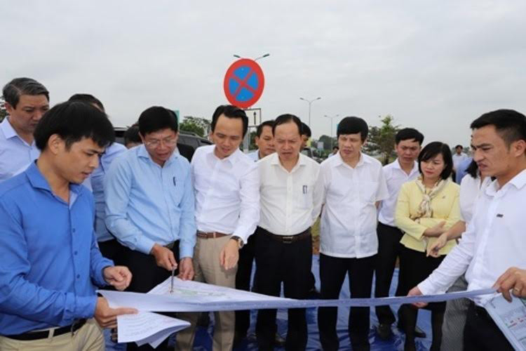Chủ tịch tập đoàn FLC cùng lãnh đạo tỉnh Thanh Hóa khảo sát vị trí thực địa tại Thọ Xuân (Thanh Hóa).