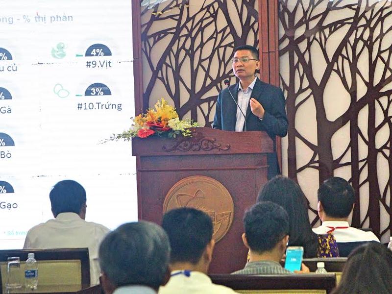 Ông Nguyễn Huy Hoàng, giám đốc thương mại Công ty Kantar Worldpanel Việt Nam tại Diễn đàn kết nối sản xuất và tiêu dùng nông sản thực phẩm Việt chất lượng cao.