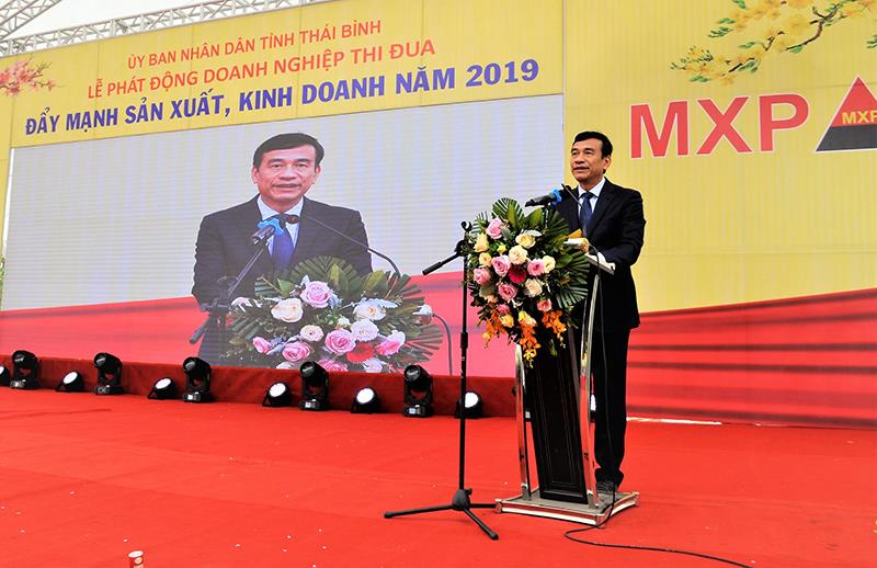Chủ tịch UBND tỉnh Thái Bình Đặng Trọng Thăng phát biểu tại lễ phát động doanh nghiệp thi đua đẩy mạnh SXKD năm 2019 tại Công ty MXP 8, Đông Hưng - Thái Bình.
