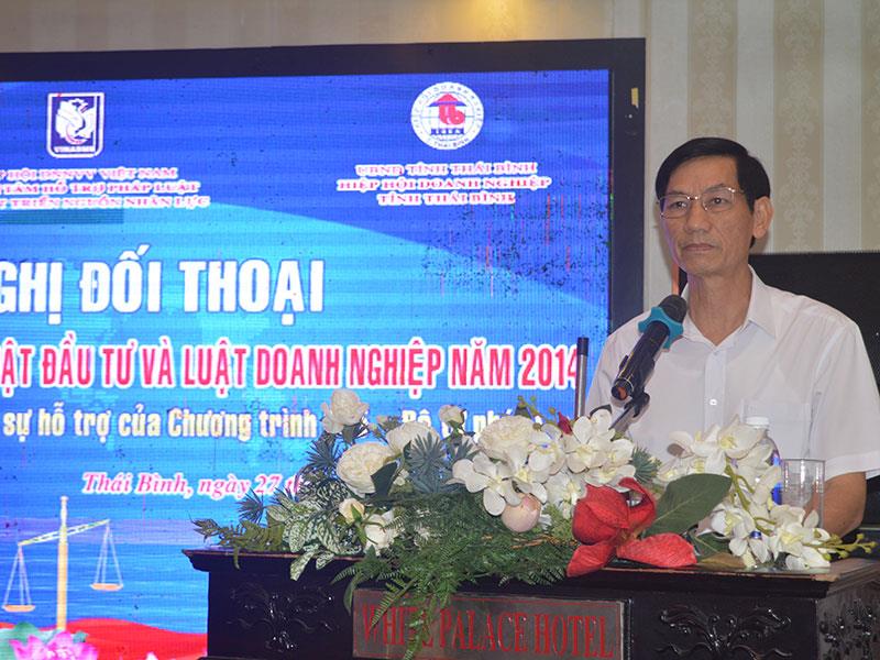 Ông Đỗ Văn Vẻ, Chủ tịch Hiệp hội doanh nghiệp Thái Bình, Phó Tổng giám đốc Tập đoàn Hương Sen phát biểu tại Hội nghị.